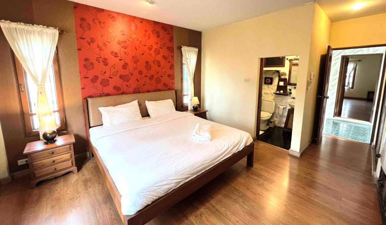Plumeriahome Near Walking Street Chiang Mai Exteriör bild