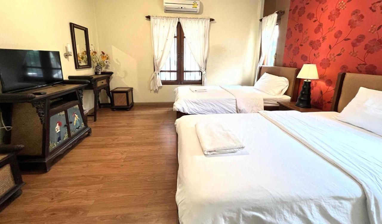 Plumeriahome Near Walking Street Chiang Mai Exteriör bild