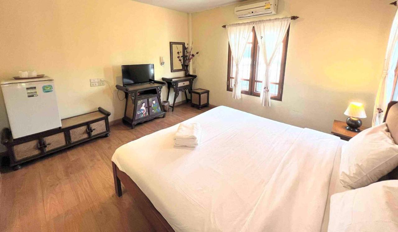 Plumeriahome Near Walking Street Chiang Mai Exteriör bild