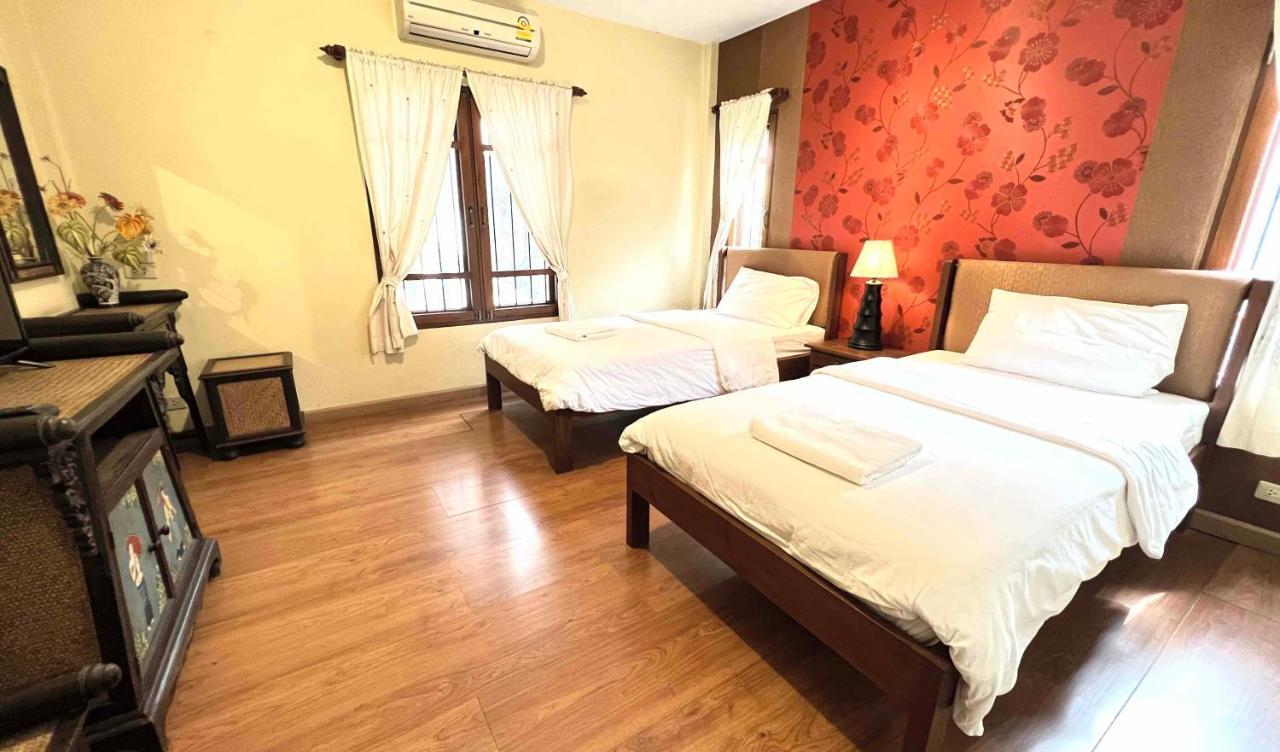 Plumeriahome Near Walking Street Chiang Mai Exteriör bild