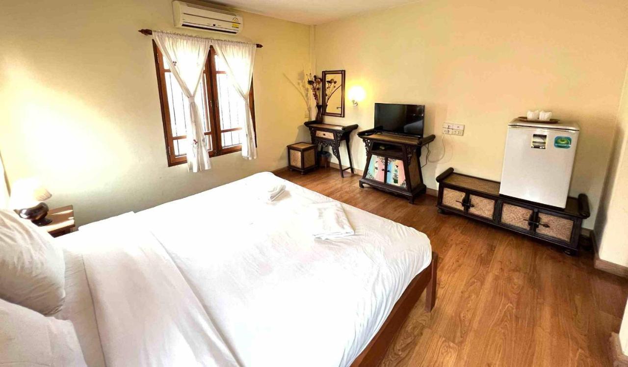 Plumeriahome Near Walking Street Chiang Mai Exteriör bild