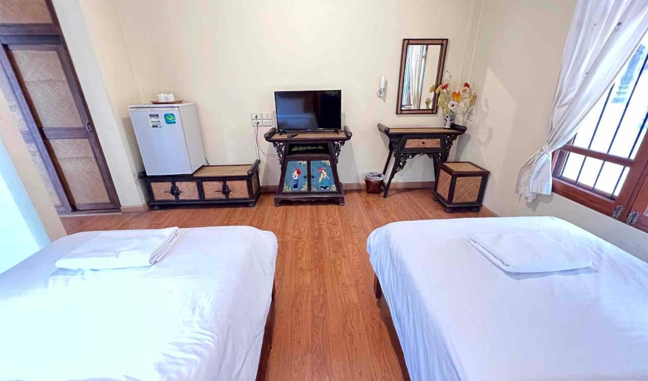 Plumeriahome Near Walking Street Chiang Mai Exteriör bild