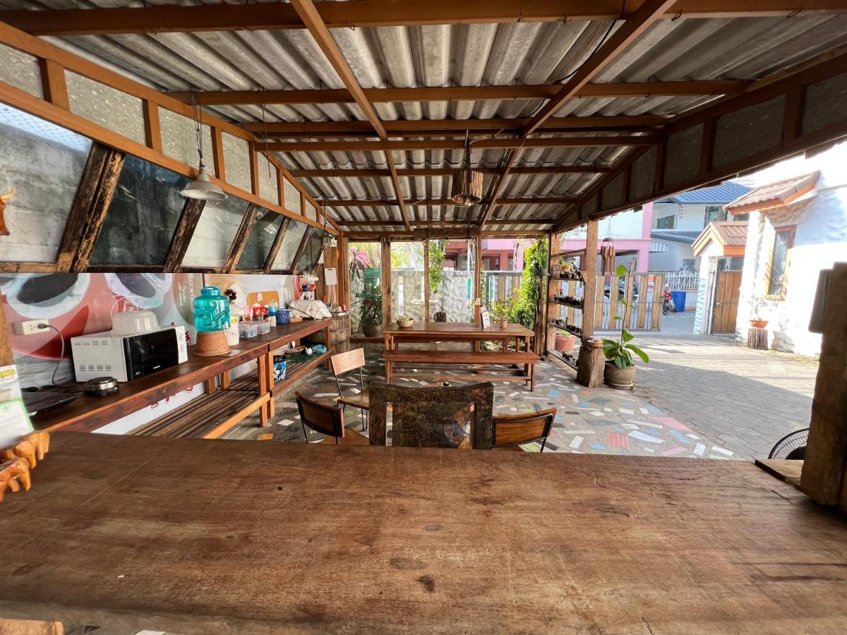 Plumeriahome Near Walking Street Chiang Mai Exteriör bild
