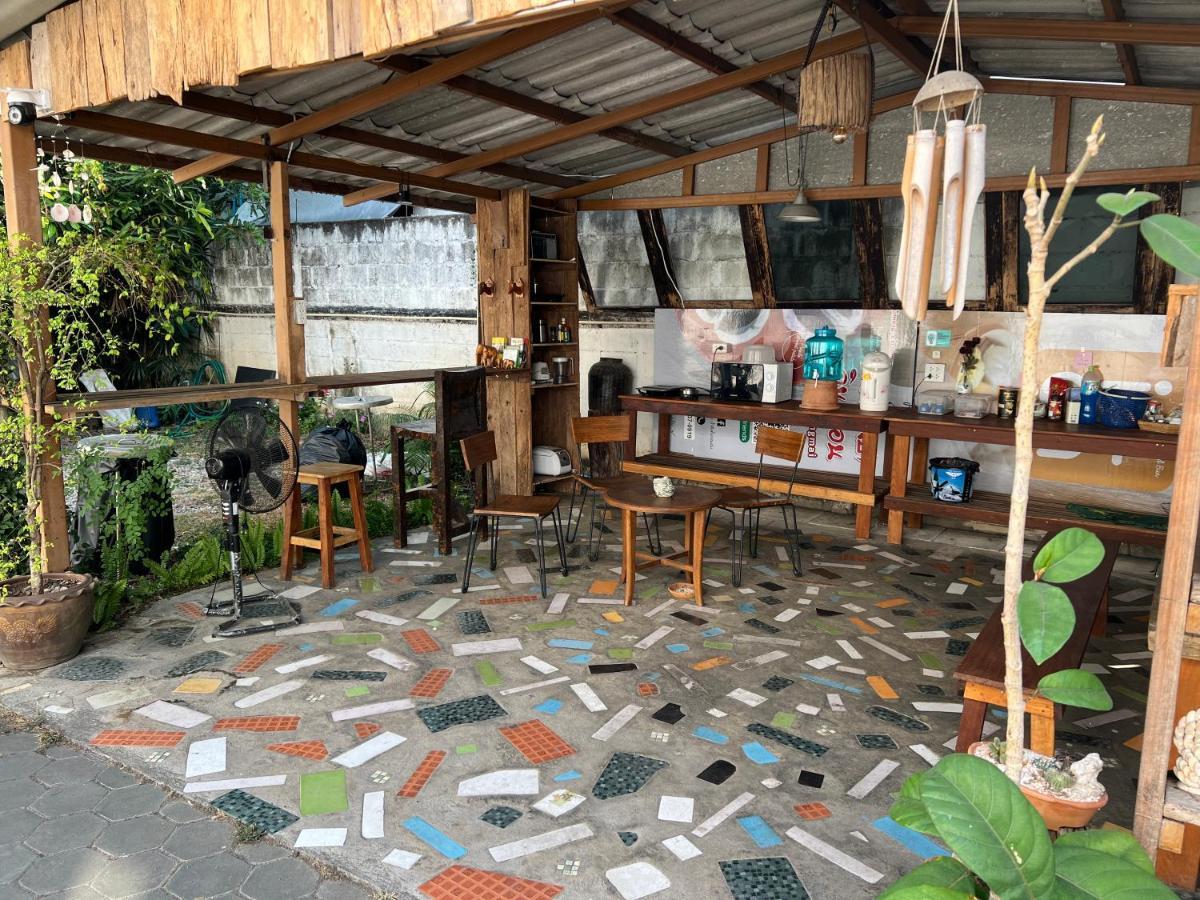 Plumeriahome Near Walking Street Chiang Mai Exteriör bild